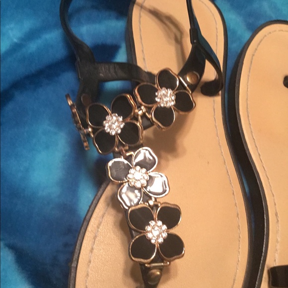 Sandals - Picture 2 of 4